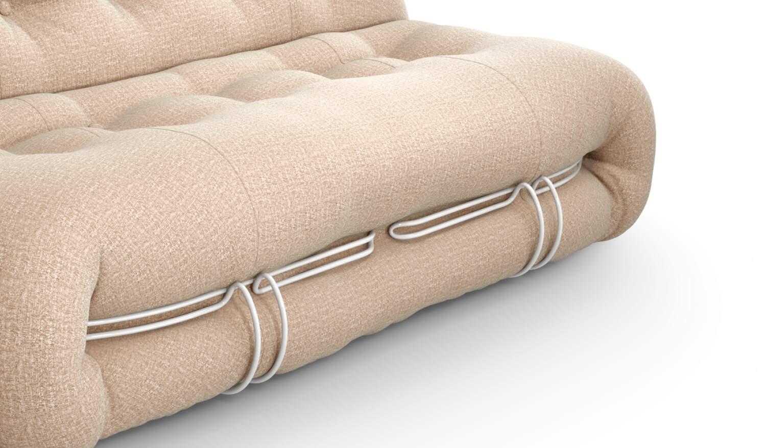 Detail of the Soriana cover gathered around foam and caught by a chrome band