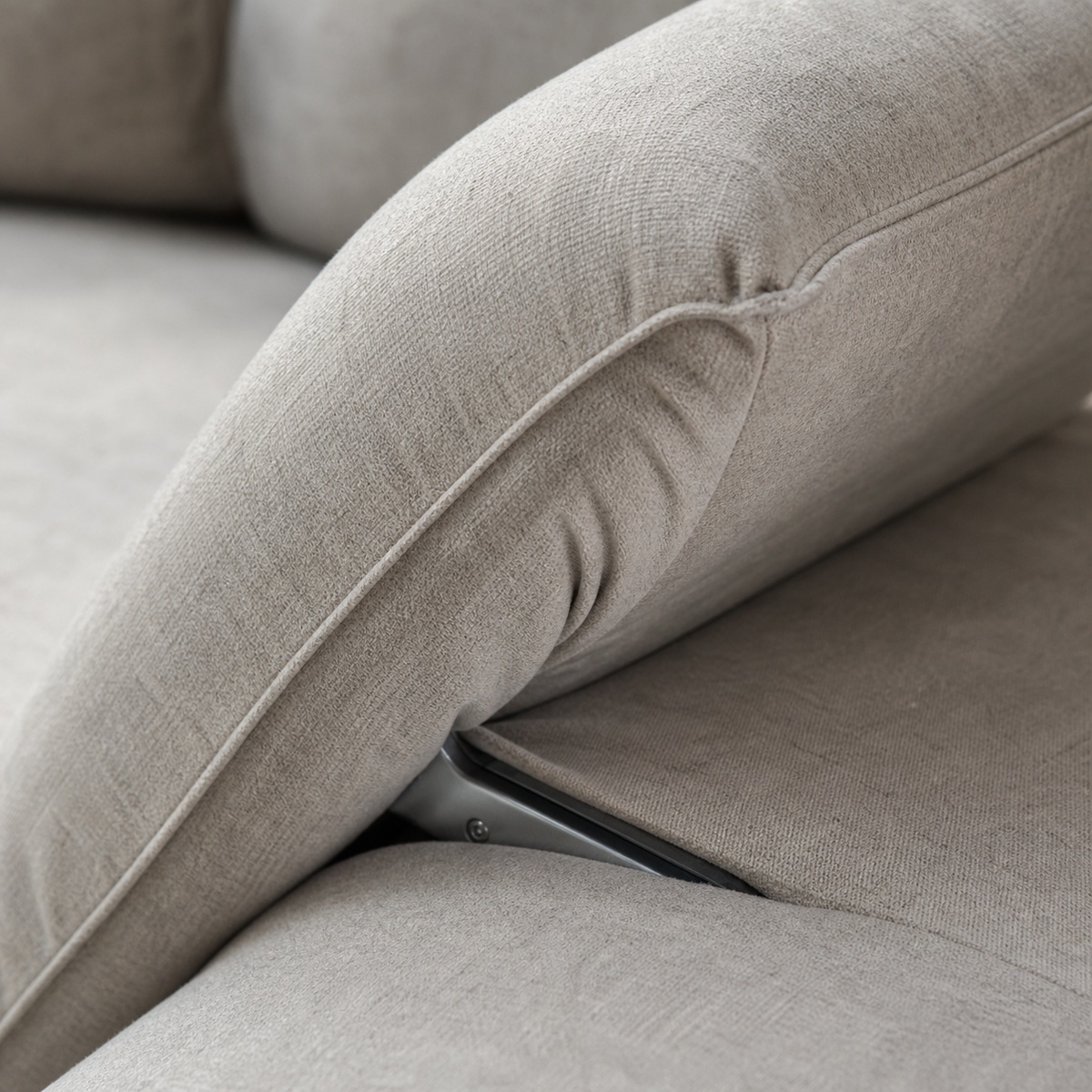 An illustrated cushion fold and upholstery seam. AI-generated image for illustration purposes.
