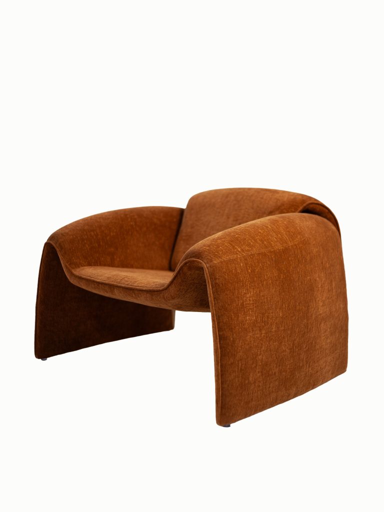 M-chair-COURCHEVEL-KILN-corner